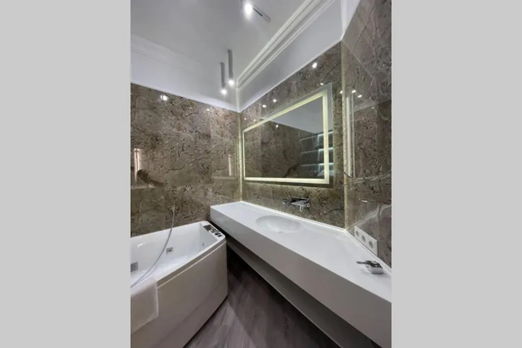 Jack House Three Bedrooms Apartment Exclusive Kyiv