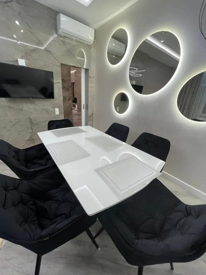 Jack House Three Bedrooms Apartment Exclusive Kyiv 0*,  Ukraine